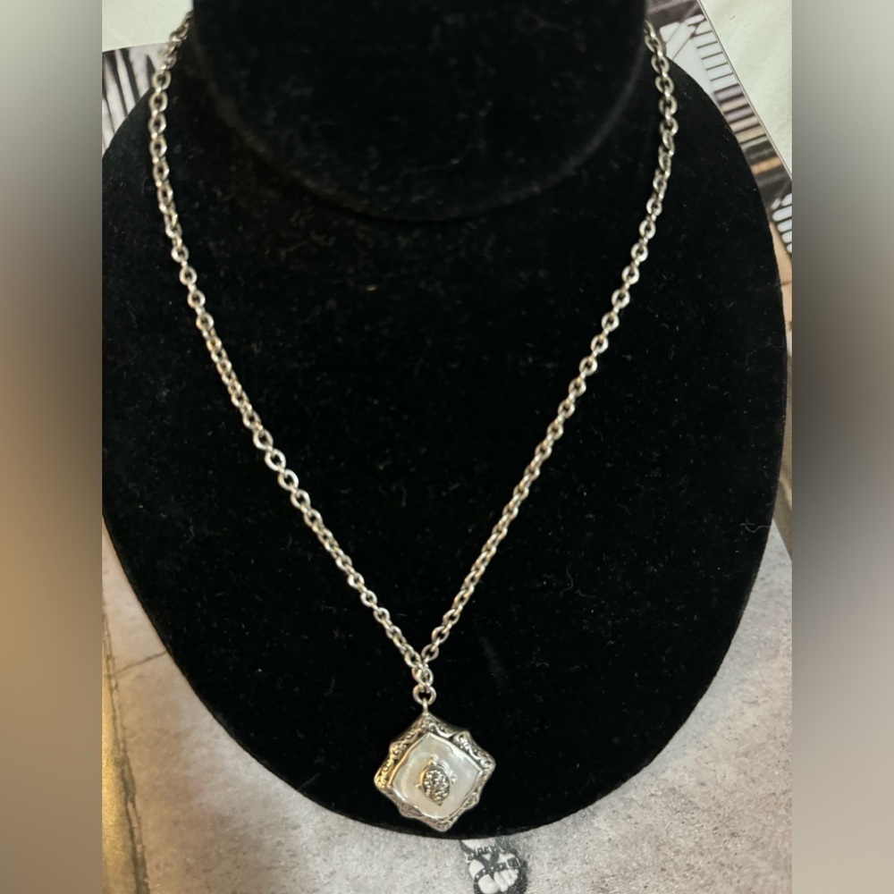 Lois Hills mother of pearl statement necklace with granulated accents - Picture 1 of 10
